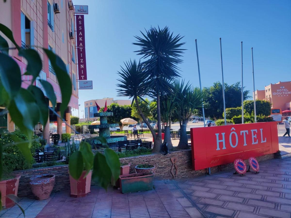 Hotel Cafe Restaurant Assaka Тизнит Экстерьер фото