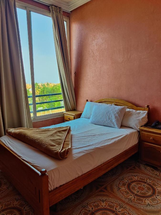 Hotel Cafe Restaurant Assaka Тизнит Экстерьер фото