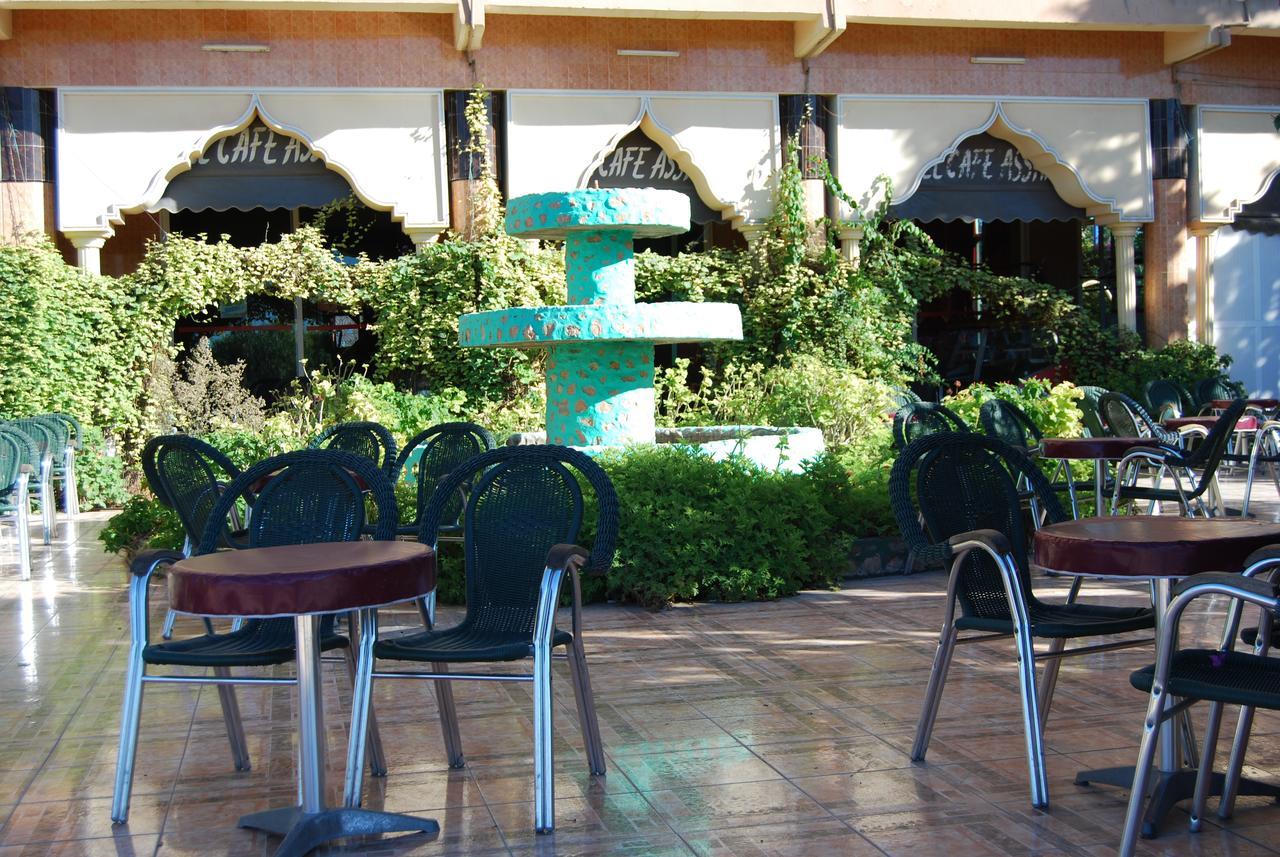 Hotel Cafe Restaurant Assaka Тизнит Экстерьер фото