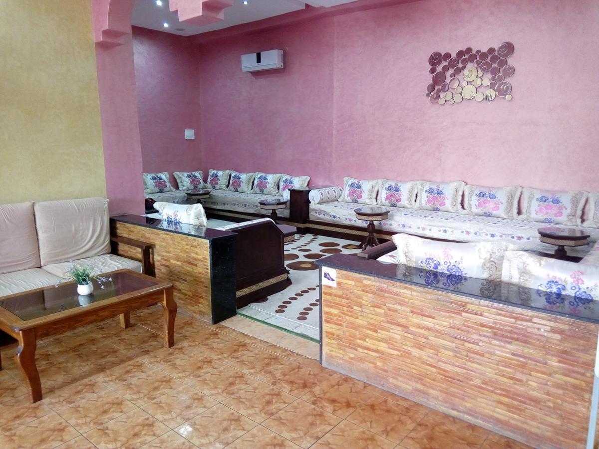 Hotel Cafe Restaurant Assaka Тизнит Экстерьер фото
